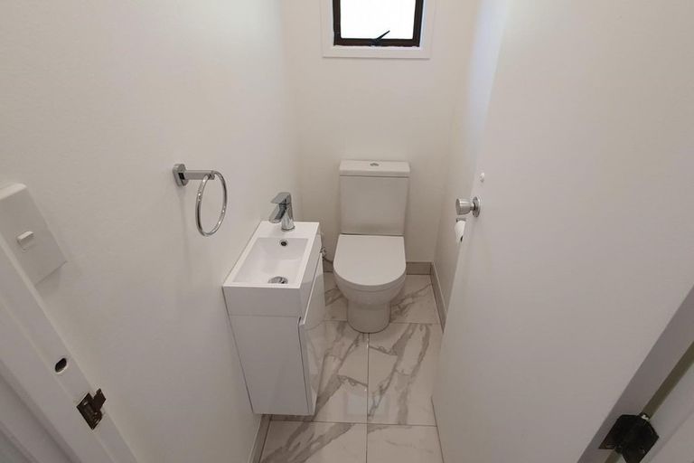 Photo of property in 3/28 Salisbury Road, Birkdale, Auckland, 0626