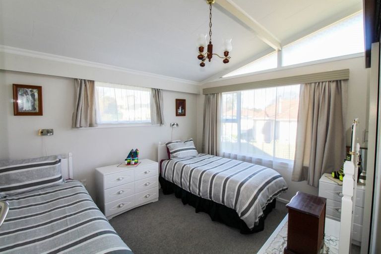 Photo of property in 37 Arrow Crescent, Holmes Hill, Oamaru, 9401