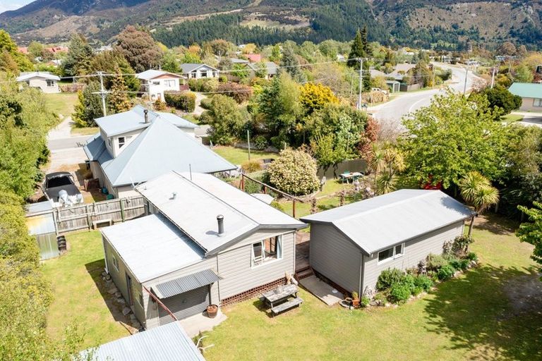 Photo of property in 3 Lakeview Terrace, Lake Hawea, Wanaka, 9382