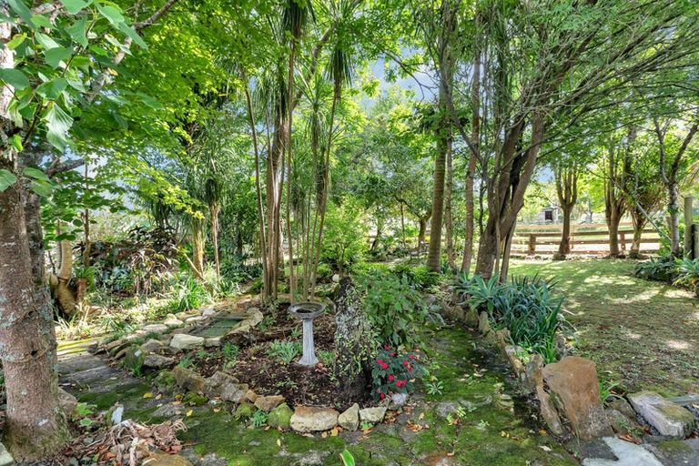 Photo of property in 113 Mountain View Road, Hikurangi, 0114