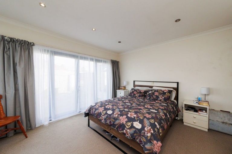 Photo of property in 1b Carthew Street, Feilding, 4702