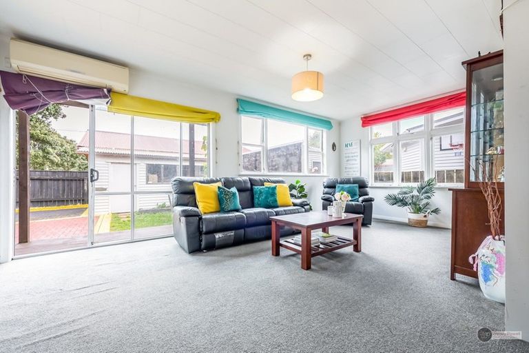 Photo of property in 114 William Street, Petone, Lower Hutt, 5012