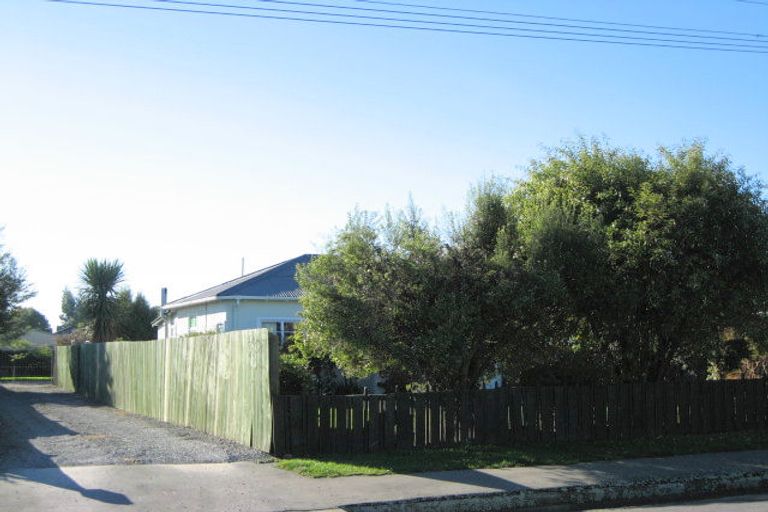 Photo of property in 684 Main North Road, Belfast, Christchurch, 8051