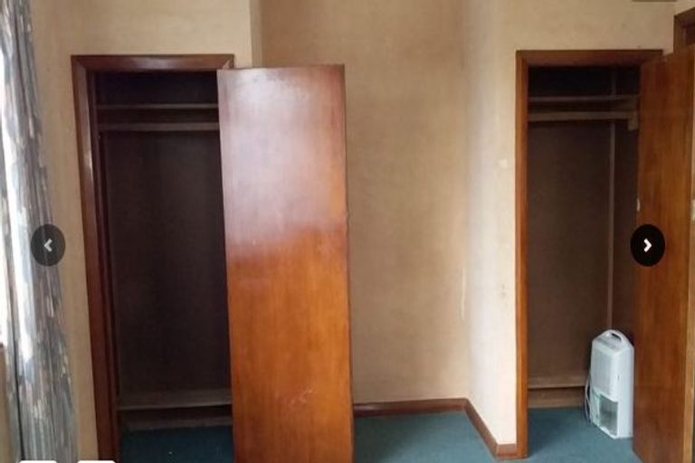 Photo of property in 2 Hobson Place, Takaro, Palmerston North, 4412