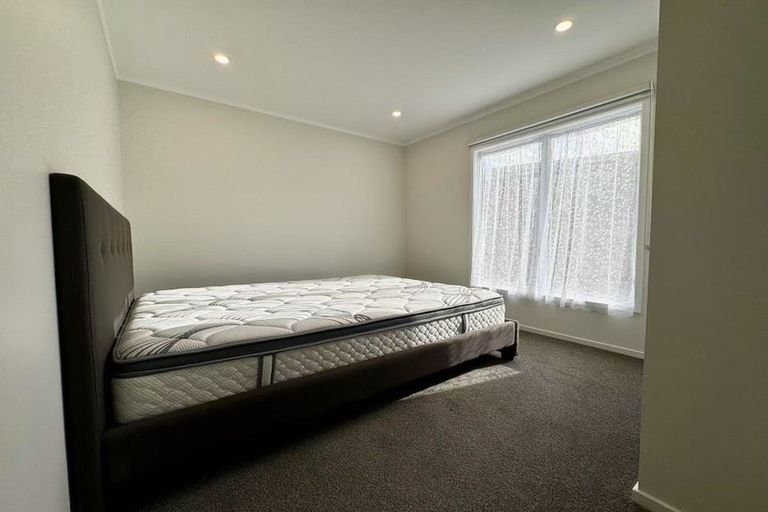 Photo of property in 1/3 Manutara Avenue, Forrest Hill, Auckland, 0620