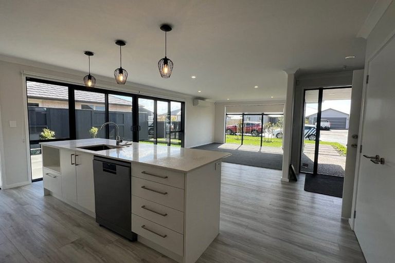 Photo of property in 30 Kaiora Drive, Papamoa Beach, Papamoa, 3118