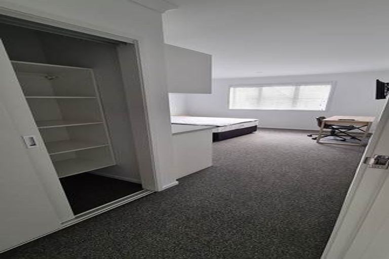 Photo of property in 2/3 Snead Place, Hamilton East, Hamilton, 3216