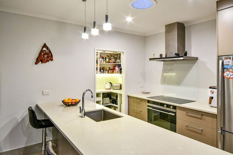 Photo of property in 100 Helenslee Road, Pokeno, 2472