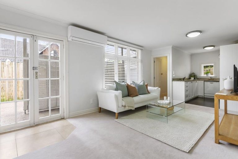 Photo of property in 41 Saint Georges Bay Road, Parnell, Auckland, 1052