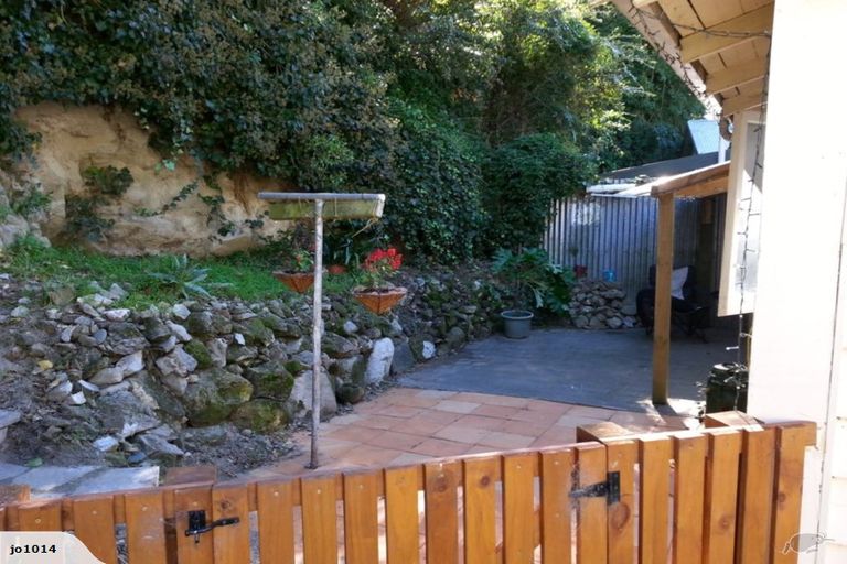 Photo of property in 120 Shakespeare Road, Bluff Hill, Napier, 4110