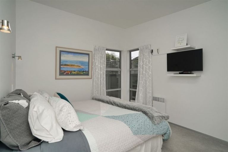 Photo of property in 66 Celia Street, Redcliffs, Christchurch, 8081