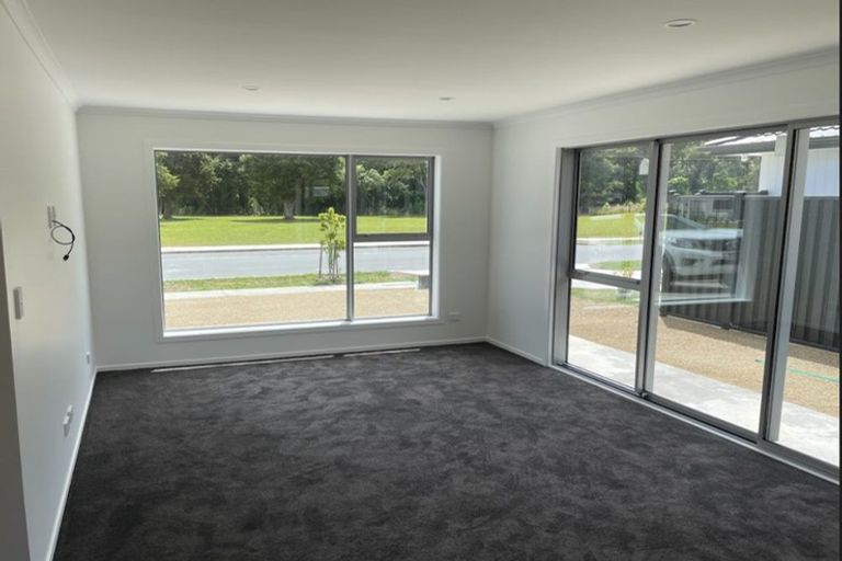 Photo of property in 9 Buddle Road, Wallaceville, Upper Hutt, 5018