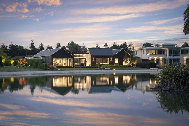 Photo of property in 34 Oakgrove Drive, Rangiora, 7400