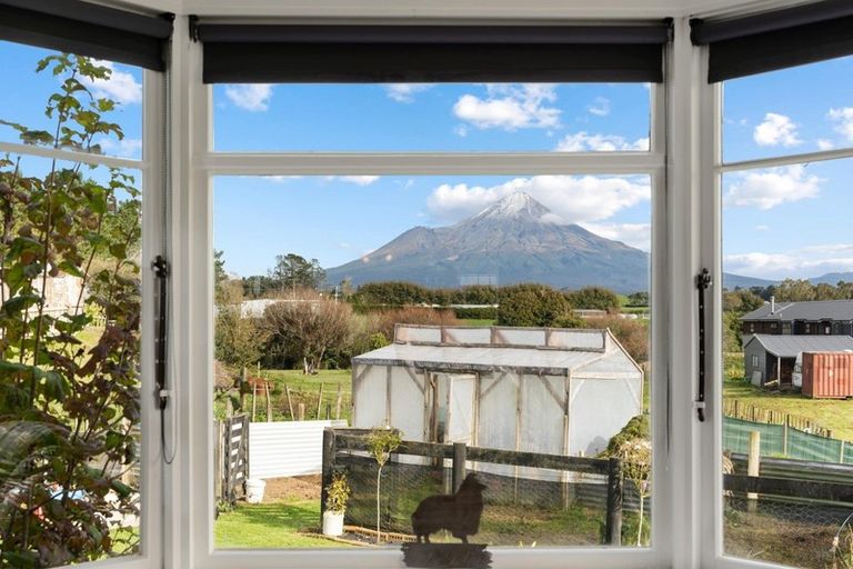 Photo of property in 4 Denbigh Road, Midhirst, Stratford, 4394