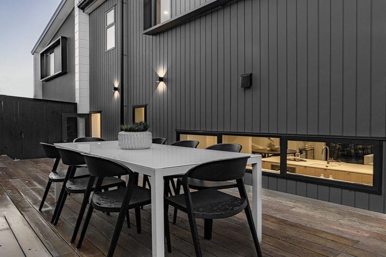 Photo of property in 2 Stockade View Lane, Howick, 2014