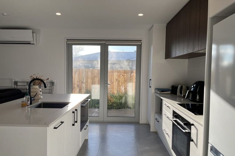 Photo of property in 2/11 Leitch Street, Somerfield, Christchurch, 8024