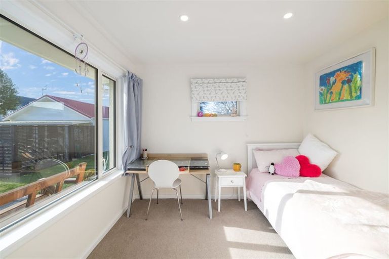 Photo of property in 80 Withells Road, Avonhead, Christchurch, 8042