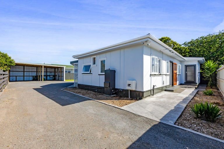 Photo of property in 59 Camberwell Road, Hawera, 4610