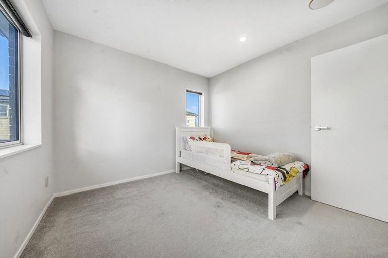 Photo of property in 62 Keri Vista Rise, Papakura, 2110