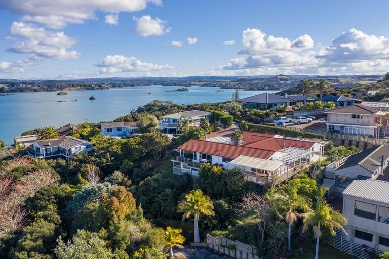 Photo of property in 61 Doves Bay Road, Kerikeri, 0294