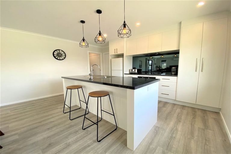 Photo of property in 328 Warburton Crescent, Te Awamutu, 3800