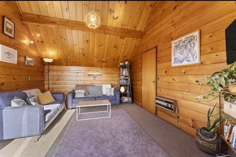 Photo of property in 27 Hauraki Street, Karori, Wellington, 6012