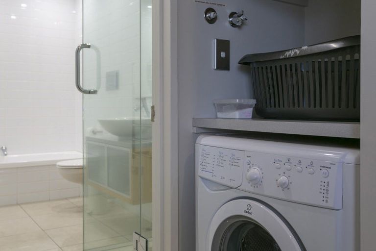 Photo of property in 11/2 Lowell Place, Waipahihi, Taupo, 3330