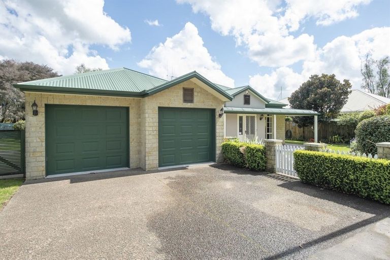 Photo of property in 87 Carlyle Street, Leamington, Cambridge, 3432