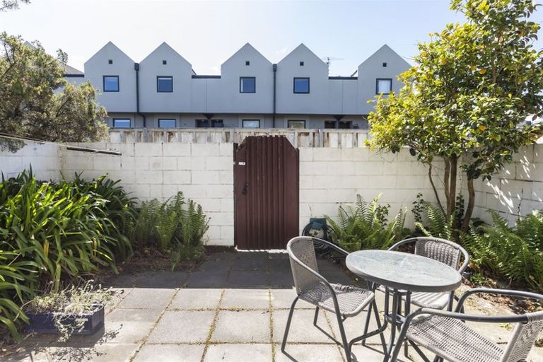 Photo of property in 2/25 Winchester Street, Merivale, Christchurch, 8014