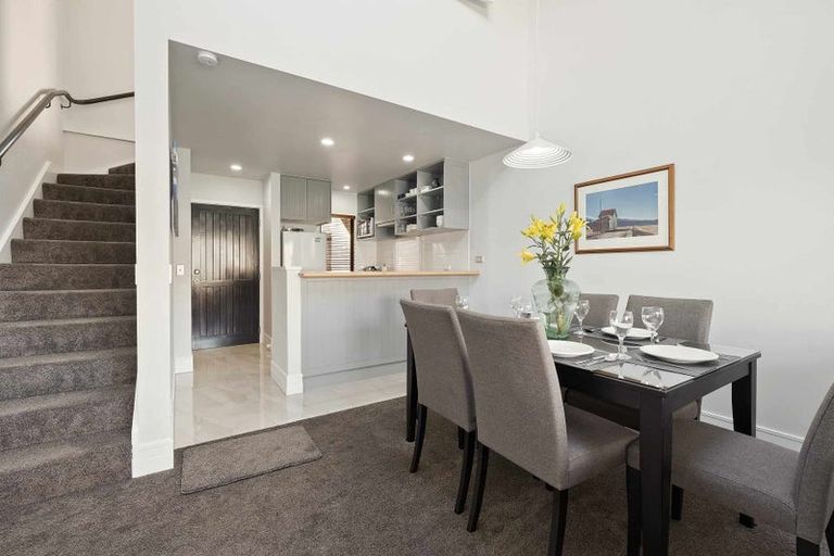 Photo of property in 11/63-69 Edinburgh Drive, Queenstown, 9300