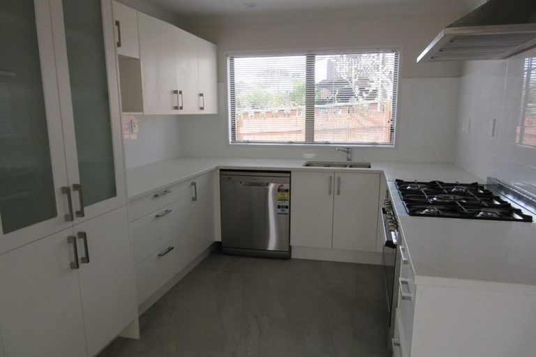 Photo of property in 13 Paulownia Place, Totara Heights, Auckland, 2105