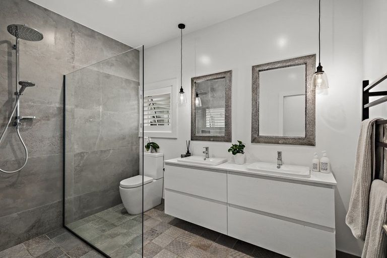 Photo of property in 79 Point Wells Road, Point Wells, Warkworth, 0986