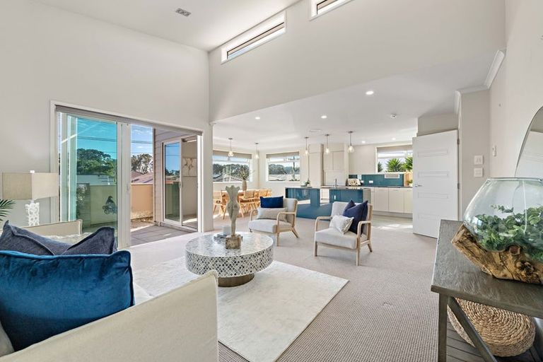 Photo of property in 81 Hine Street, New Plymouth, 4310