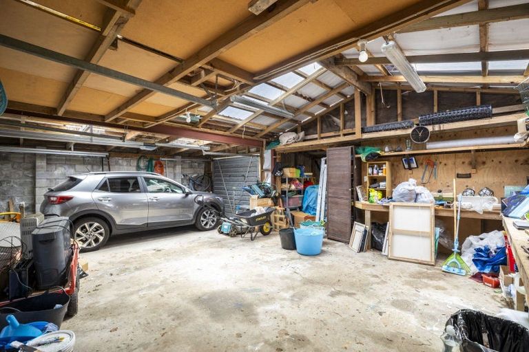 Photo of property in 6 Tawa Street, Inglewood, 4330