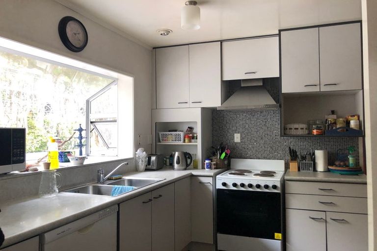 Photo of property in 14 Glen Alton Avenue, Paparangi, Wellington, 6037