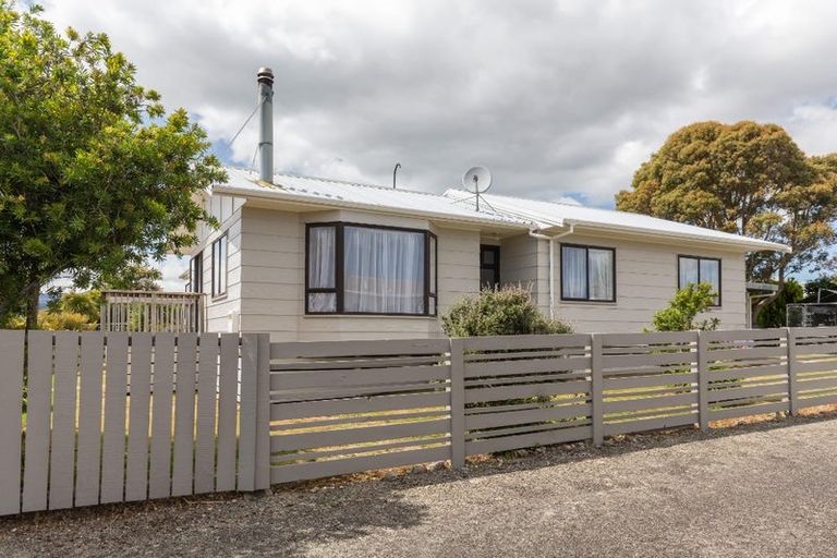 Photo of property in 9 Douglas Street, Levin, 5510