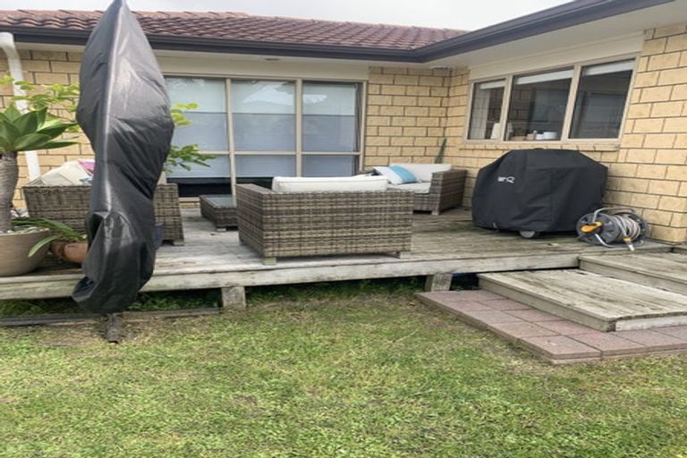 Photo of property in 11a Grainger Road, Te Atatu South, Auckland, 0610