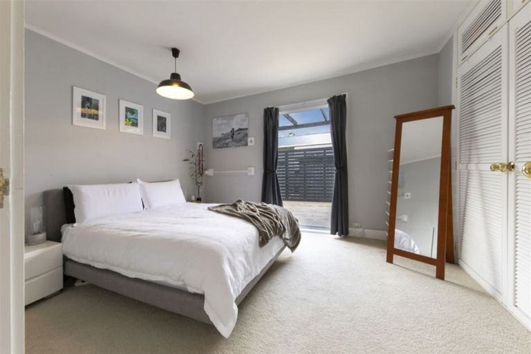 Photo of property in 397a West Coast Road, Glen Eden, Auckland, 0602