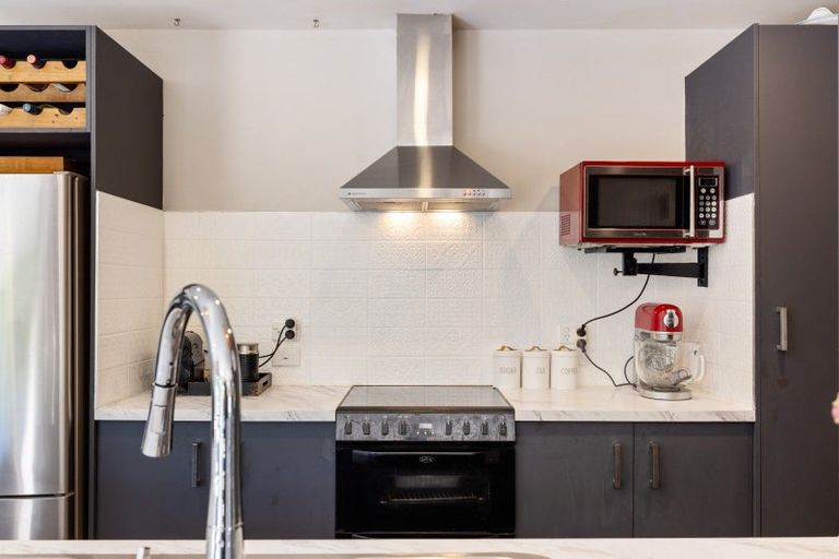 Photo of property in 75 Willowside Place, Amberley, 7410