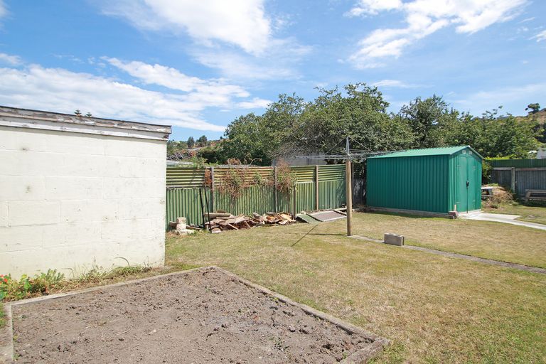 Photo of property in 27 Frome Street, Oamaru North, Oamaru, 9400