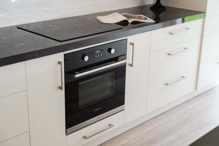 Photo of property in 10 Ella Lane, Green Island, Dunedin, 9018