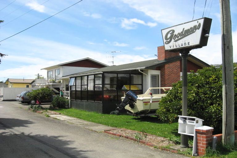 Photo of property in 102 Parkers Road, Tahunanui, Nelson, 7011