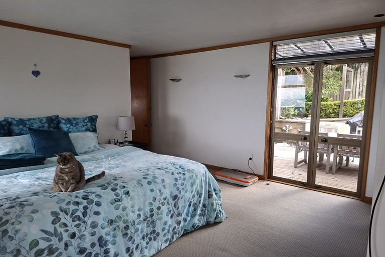 Photo of property in 1/1 Carlisle Road, Torbay, Auckland, 0630
