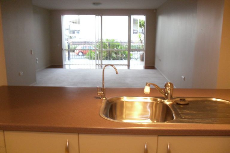 Photo of property in 1/45 Haven Drive, East Tamaki, Auckland, 2013
