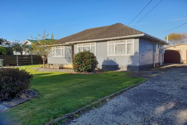 Photo of property in 46 Tauhuri Street, Manaia, 4612