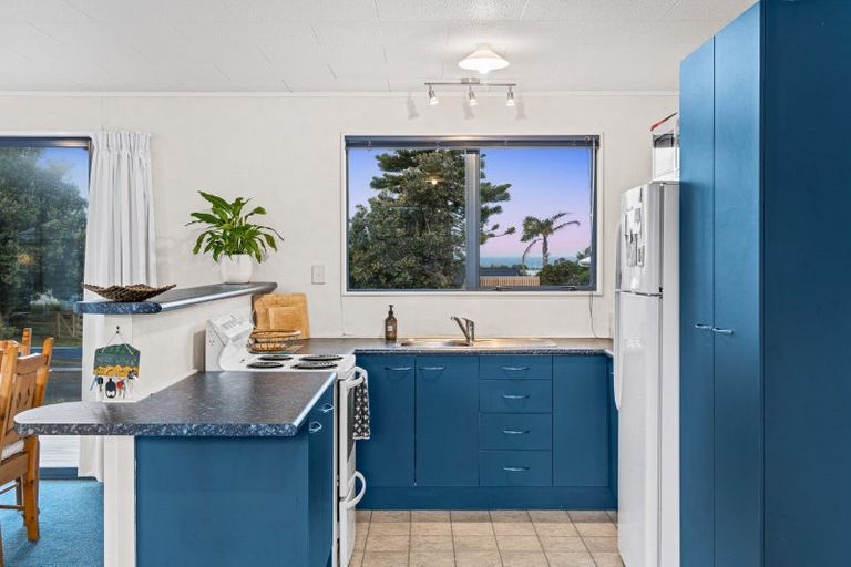 Photo of property in 11 Kitty Frazer Lane, Omaha, 0986