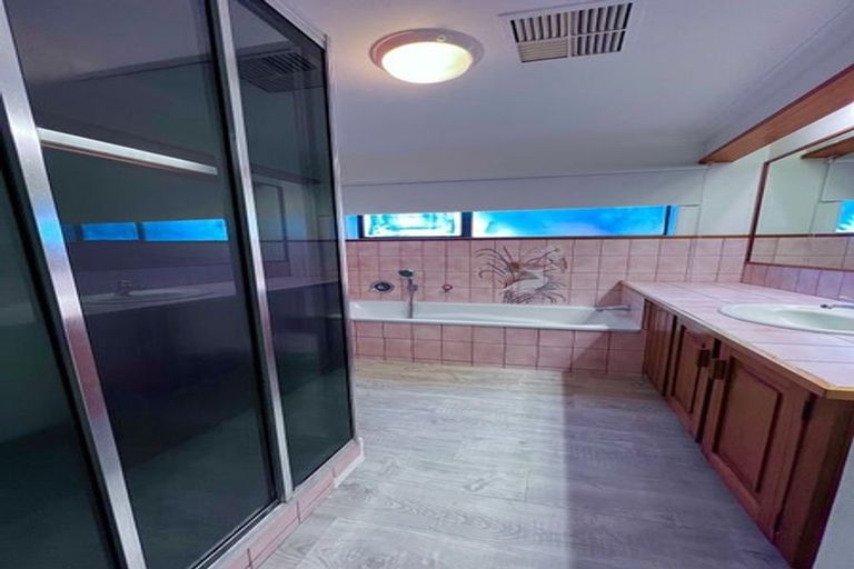 Photo of property in 24 Tawa Road, Onehunga, Auckland, 1061
