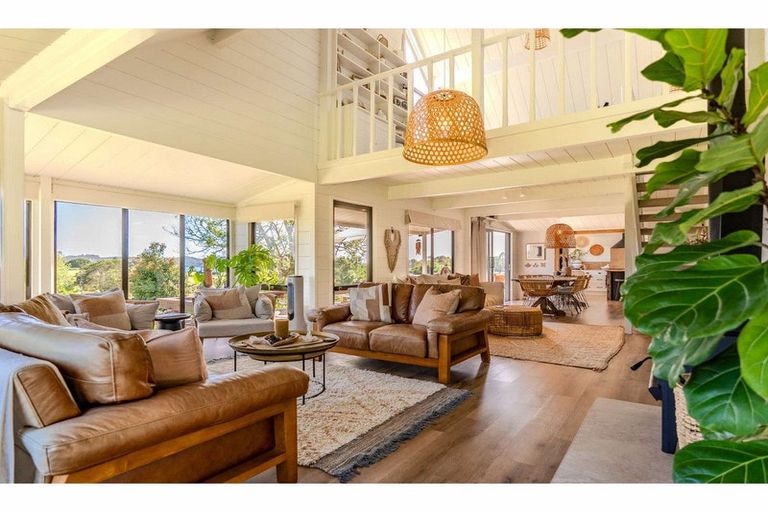 Photo of property in 70 Edmonds Road, Kerikeri, 0293