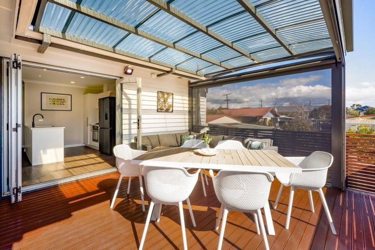 Photo of property in 7 Saxton Road, Upper Vogeltown, New Plymouth, 4310