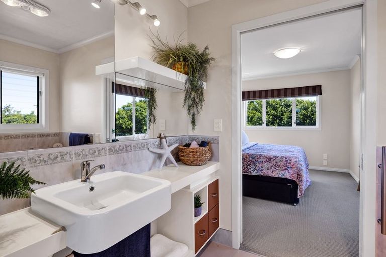 Photo of property in 11 George Street, Lower Vogeltown, New Plymouth, 4310